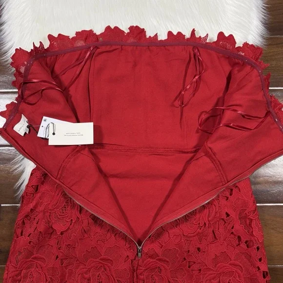 Adelyn Rae Women's Size Large Red 3D Floral Jade Strapless Midi Dress